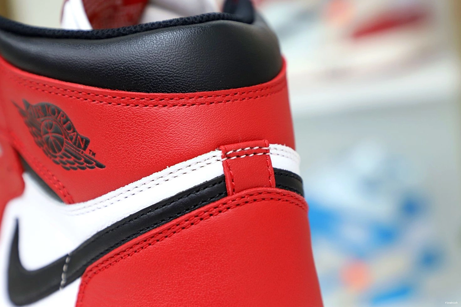 RETRO AIR 1 2015 HIGH OG JORDAN 'CHICAGO' 0716